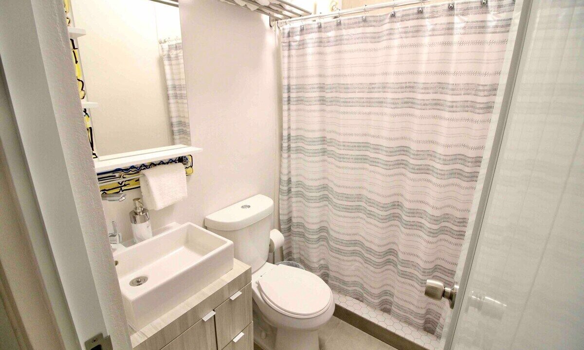 Photo of Bathroom in Mayaguez Pueblo