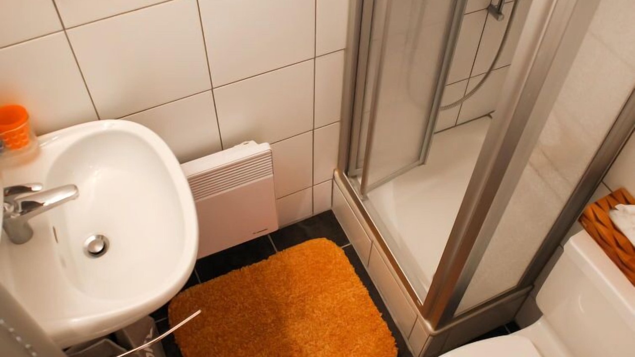 Photo of Bathroom in Moleson
