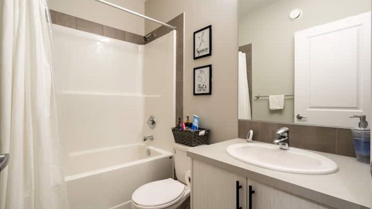 Photo of Bathroom in Sage Hill