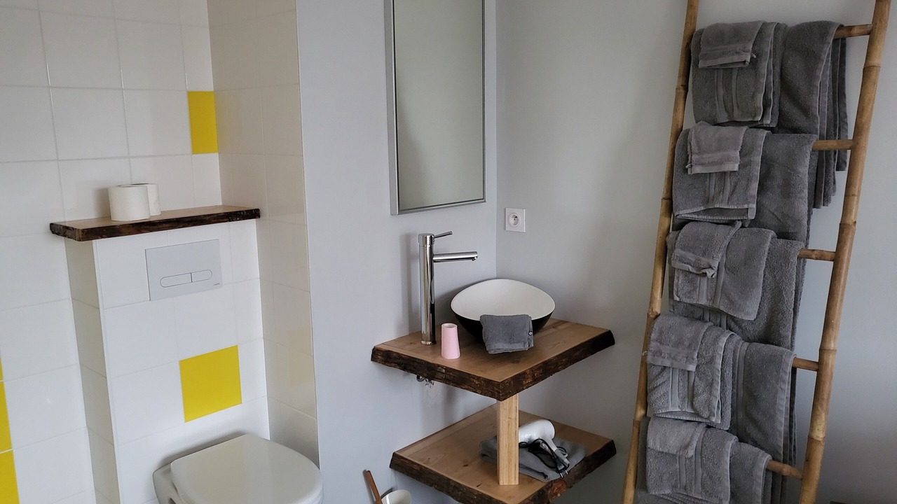 Photo of Bathroom in Saint-Paul-en-Pareds