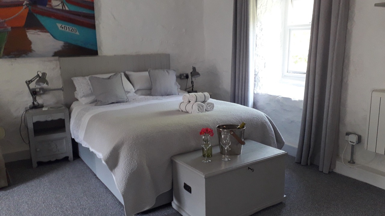 Photo of Bedroom in Chysauster