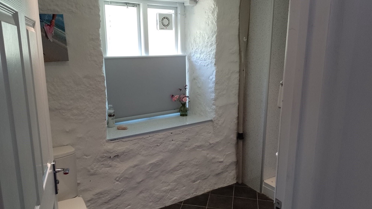 Photo of Bathroom in Chysauster