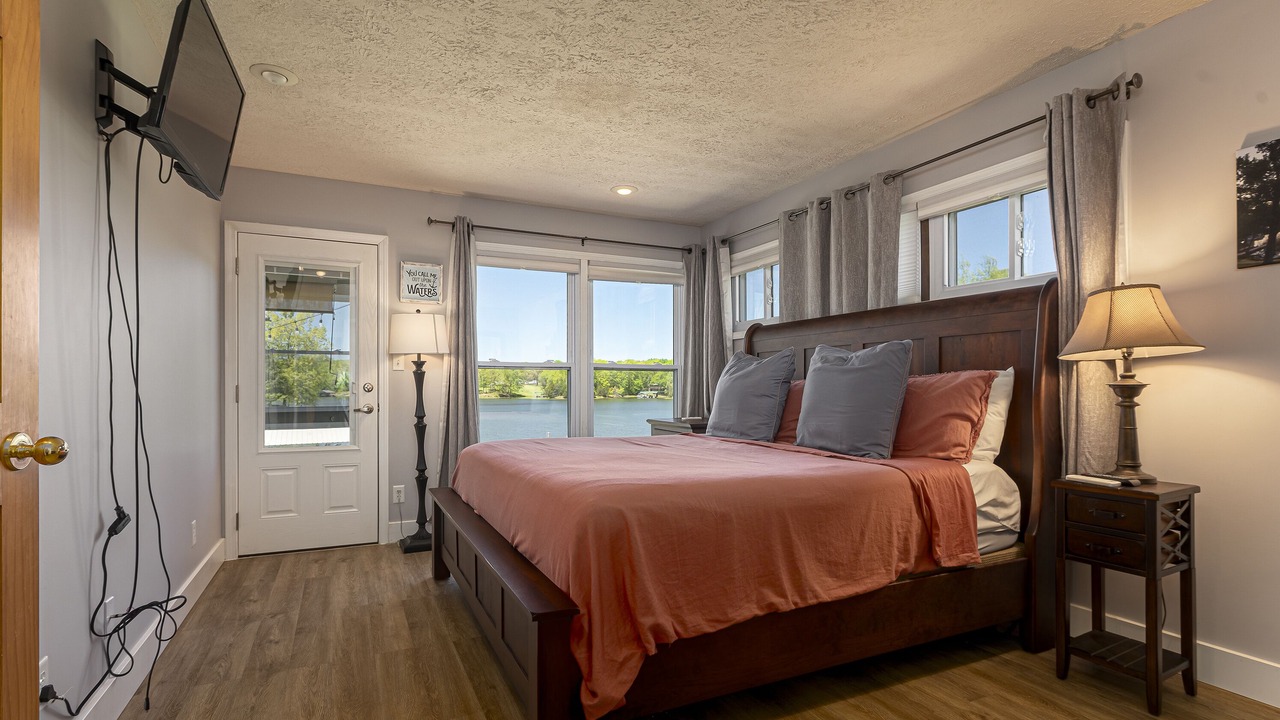 Photo of Bedroom in Wolf Creek