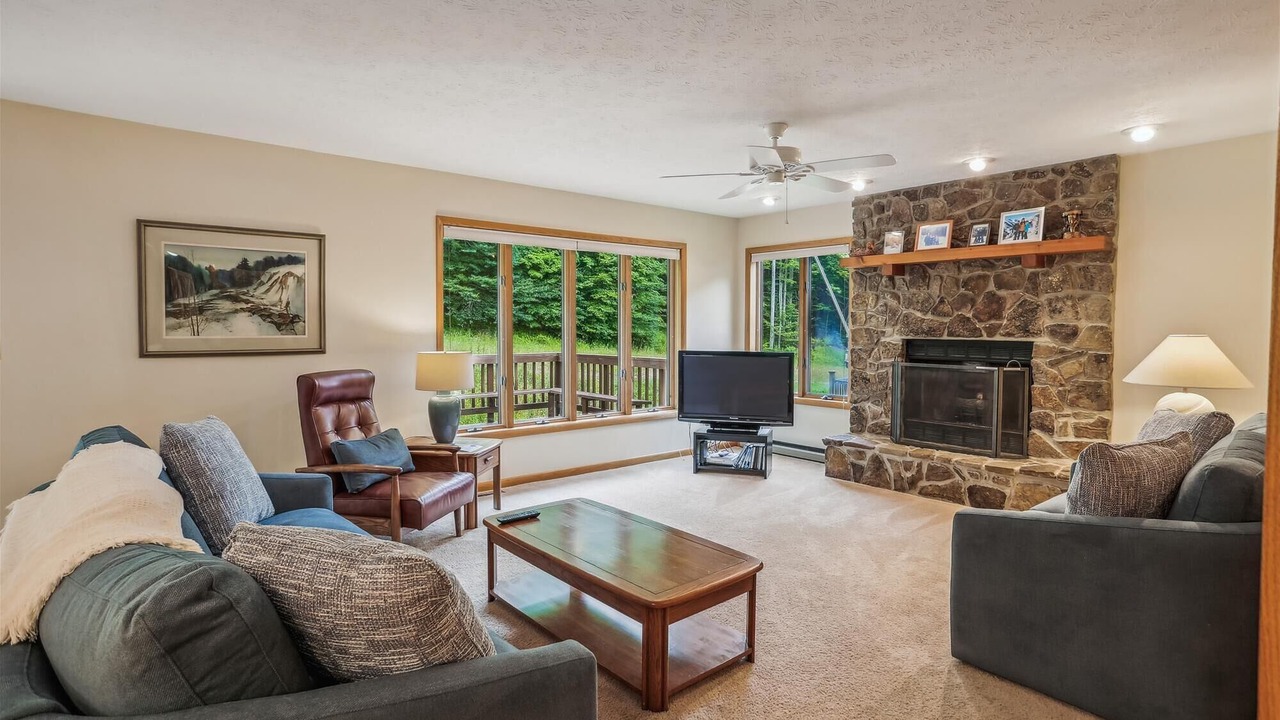 Photo of Livingroom in Northface