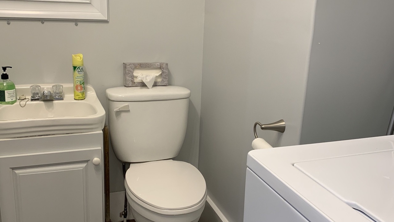 Photo of Bathroom in Lower Five Islands