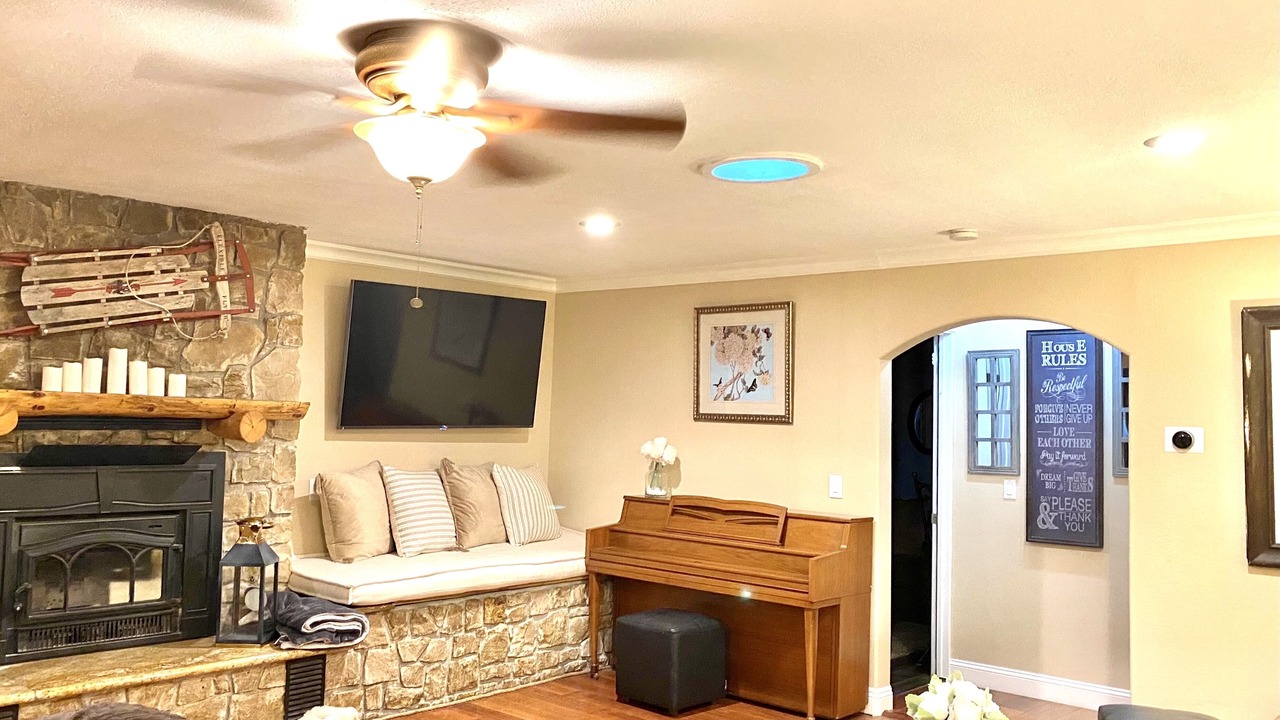Photo of Bedroom in Pollock Pines