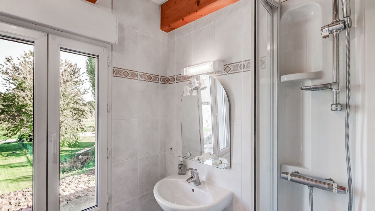 Photo of Bathroom in Vains