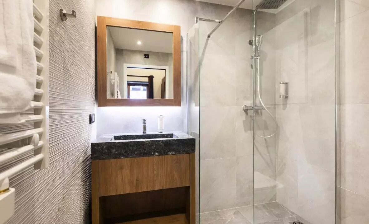 Photo of Bathroom in Lanslevillard