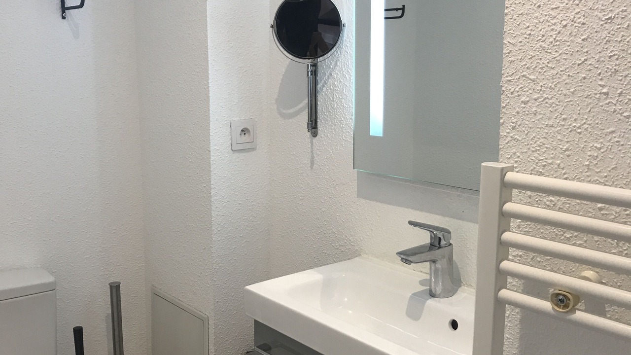 Photo of Bathroom in Saint Jean Station District
