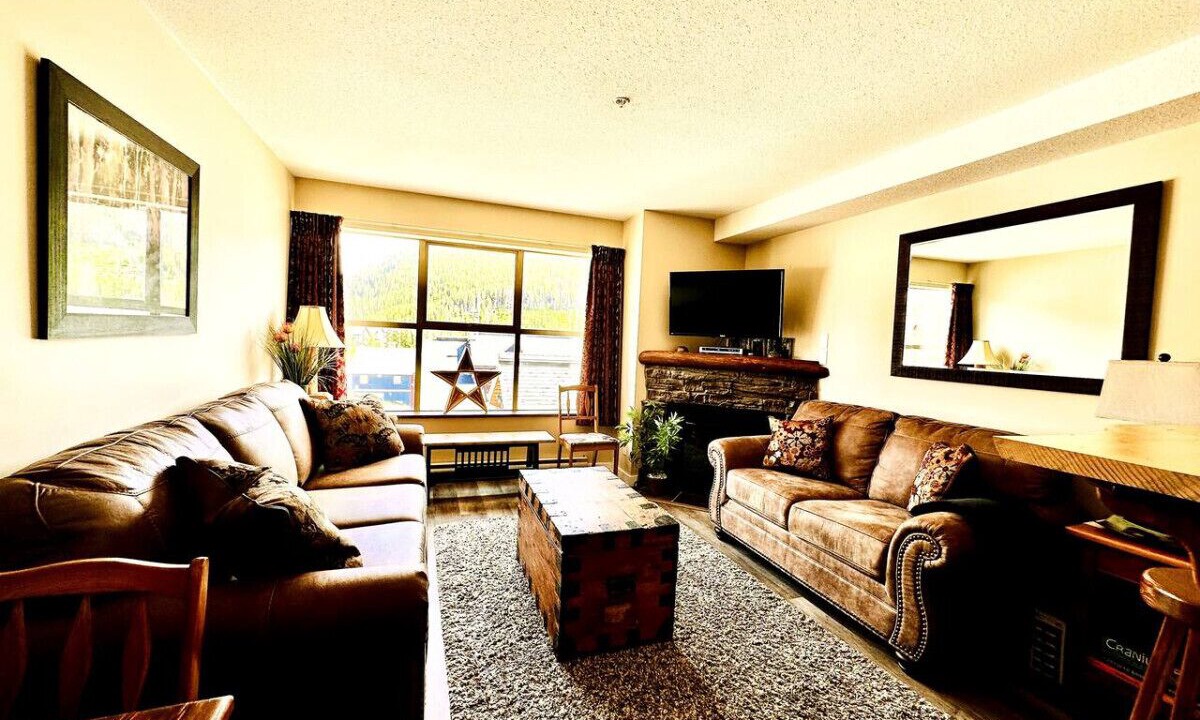 Photo of Livingroom in Okanagan-Similkameen