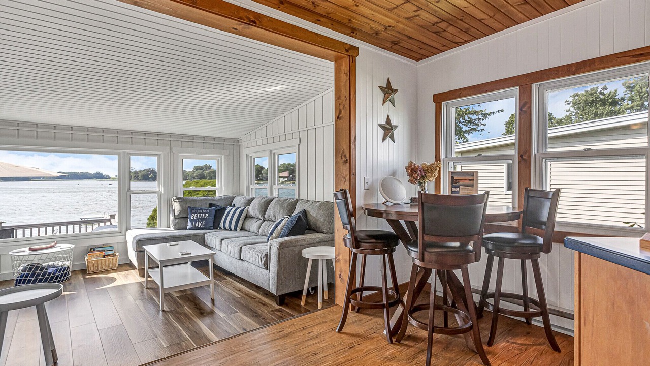 Photo of Livingroom in Hingham