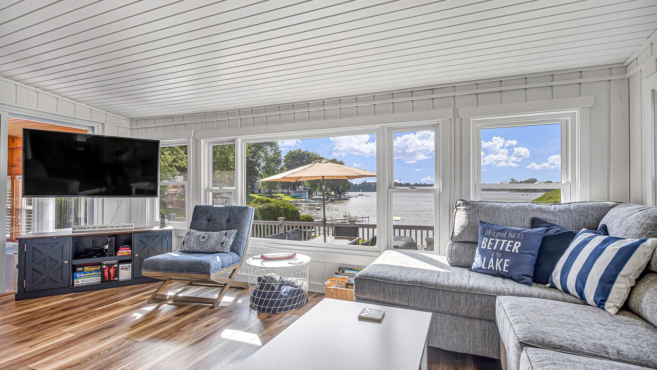 Photo of Livingroom in Hingham