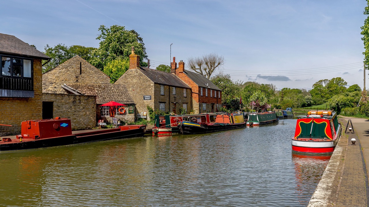 Photo of Others in Stoke Bruerne