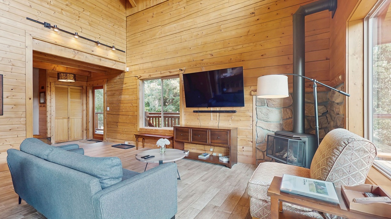 Photo of Livingroom in Hyak