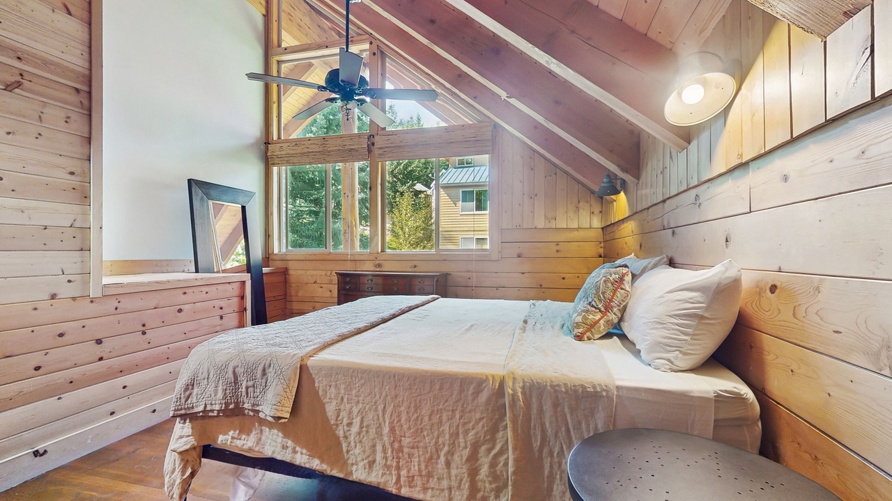 Photo of Bedroom in Hyak