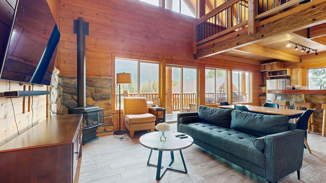 Photo of Livingroom in Hyak