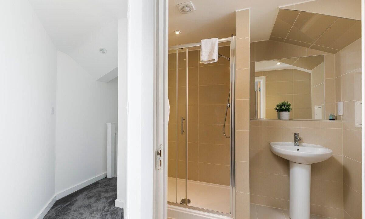 Photo of Bathroom in Bayswater