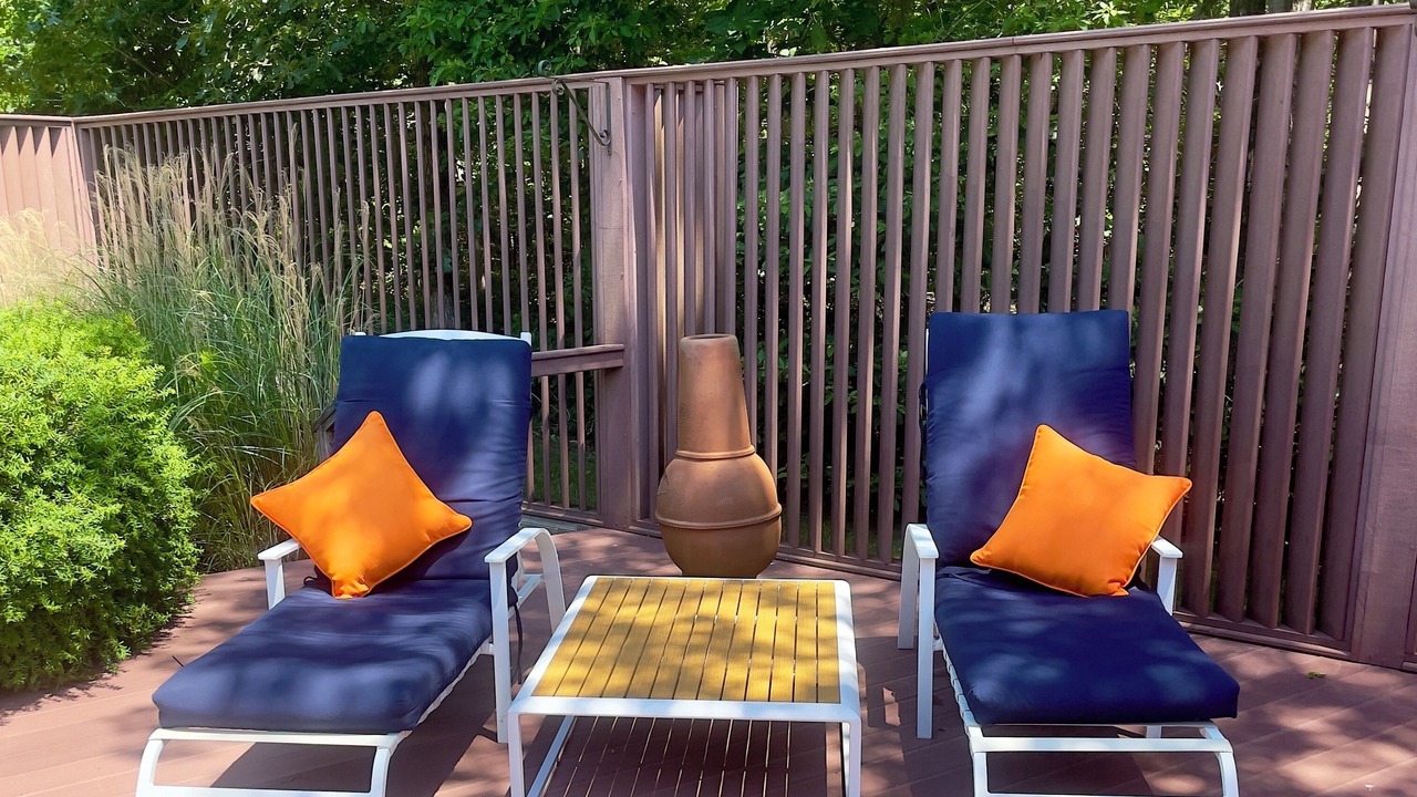 Photo of Patio Balcony in Amagansett North