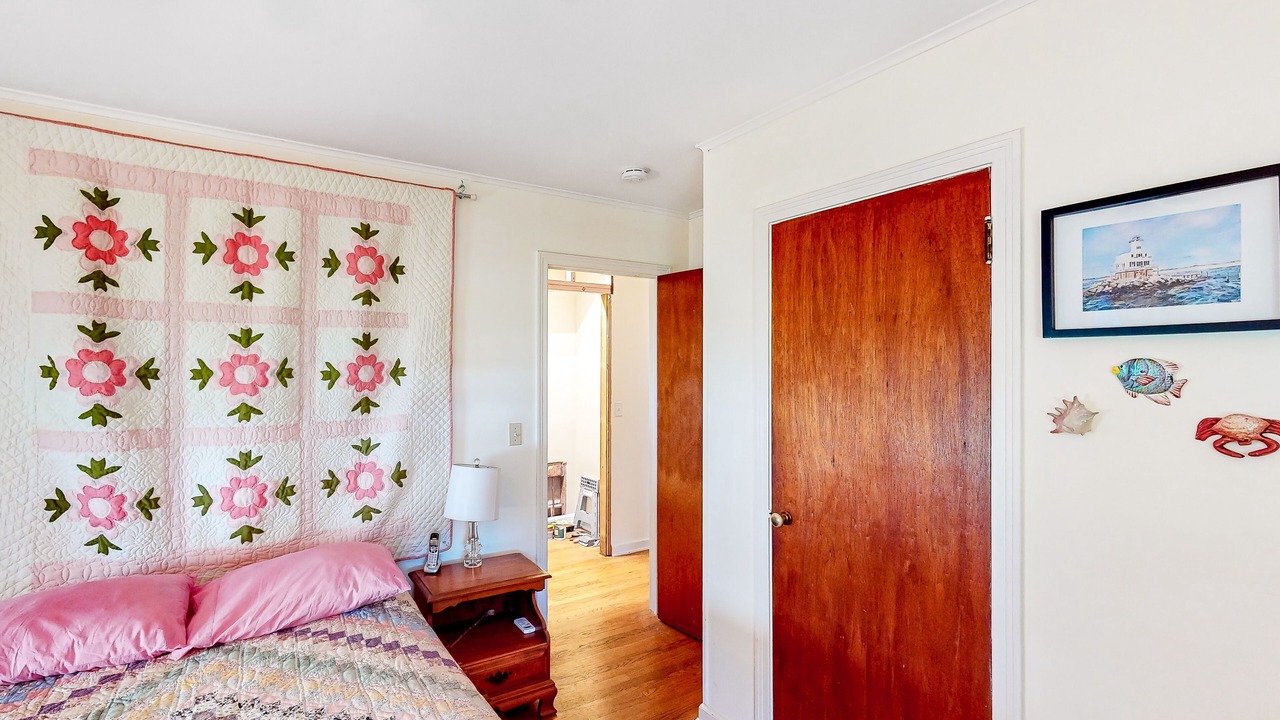 Photo of Bedroom in Southold