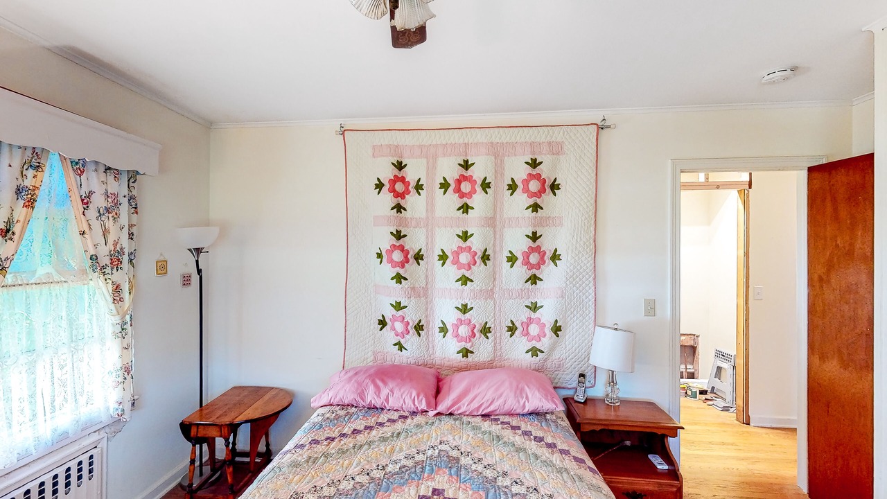 Photo of Bedroom in Southold