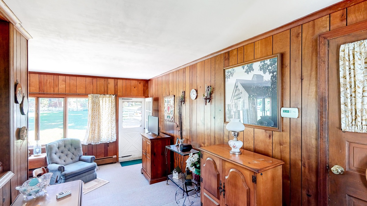 Photo of Bedroom in Southold