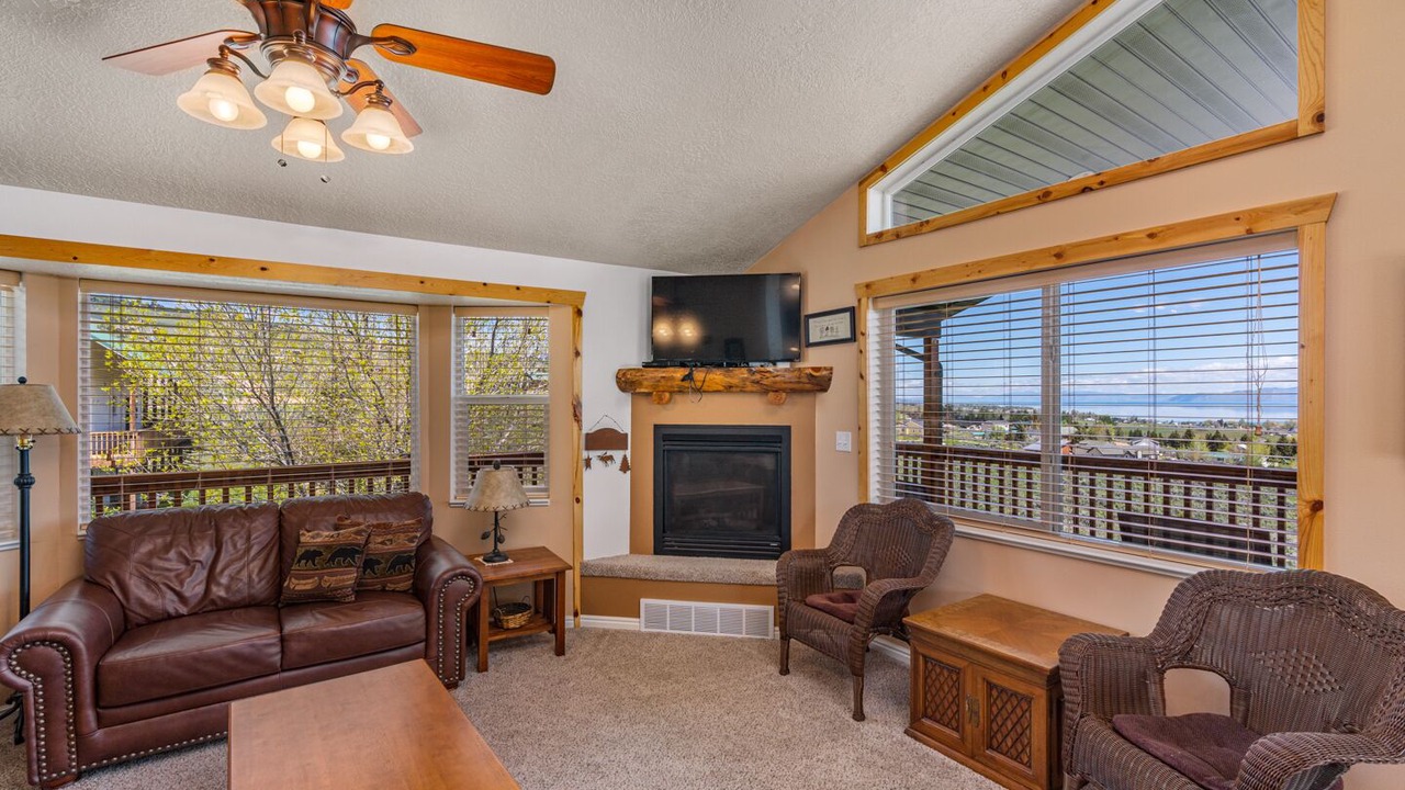 Photo of Livingroom in Sweetwater