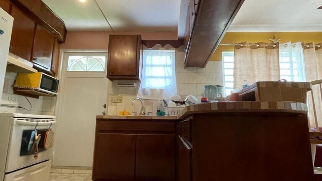Photo of Kitchen in Estate Mount Pleasant West
