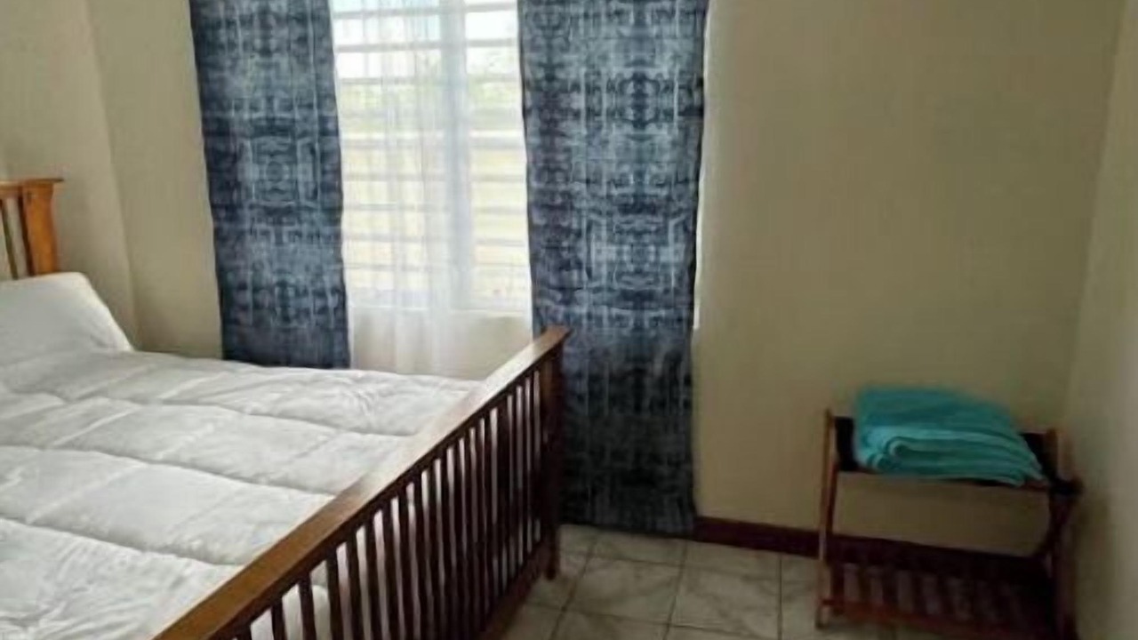 Photo of Bedroom in Estate Mount Pleasant West