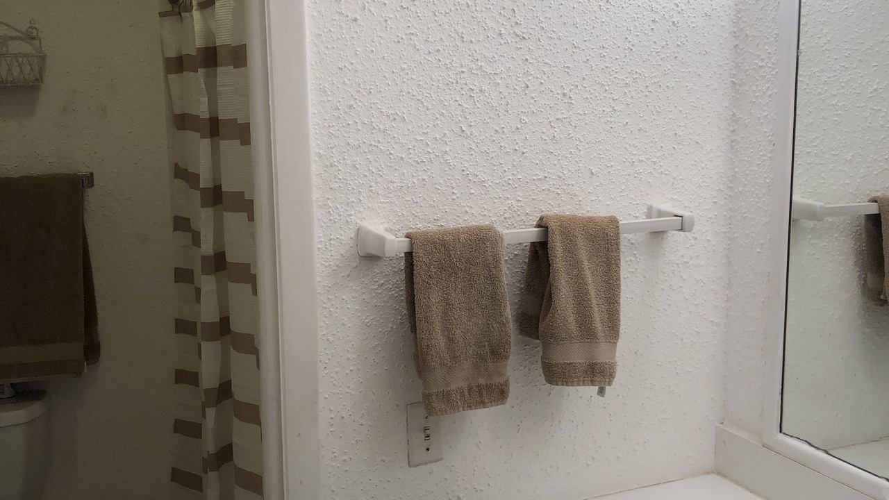 Photo of Bathroom in Estate Salt River
