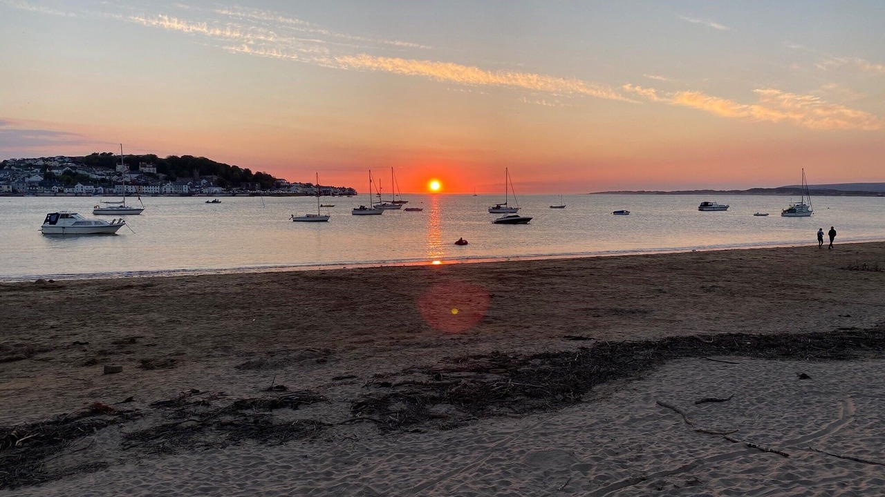 Photo of Others in Instow