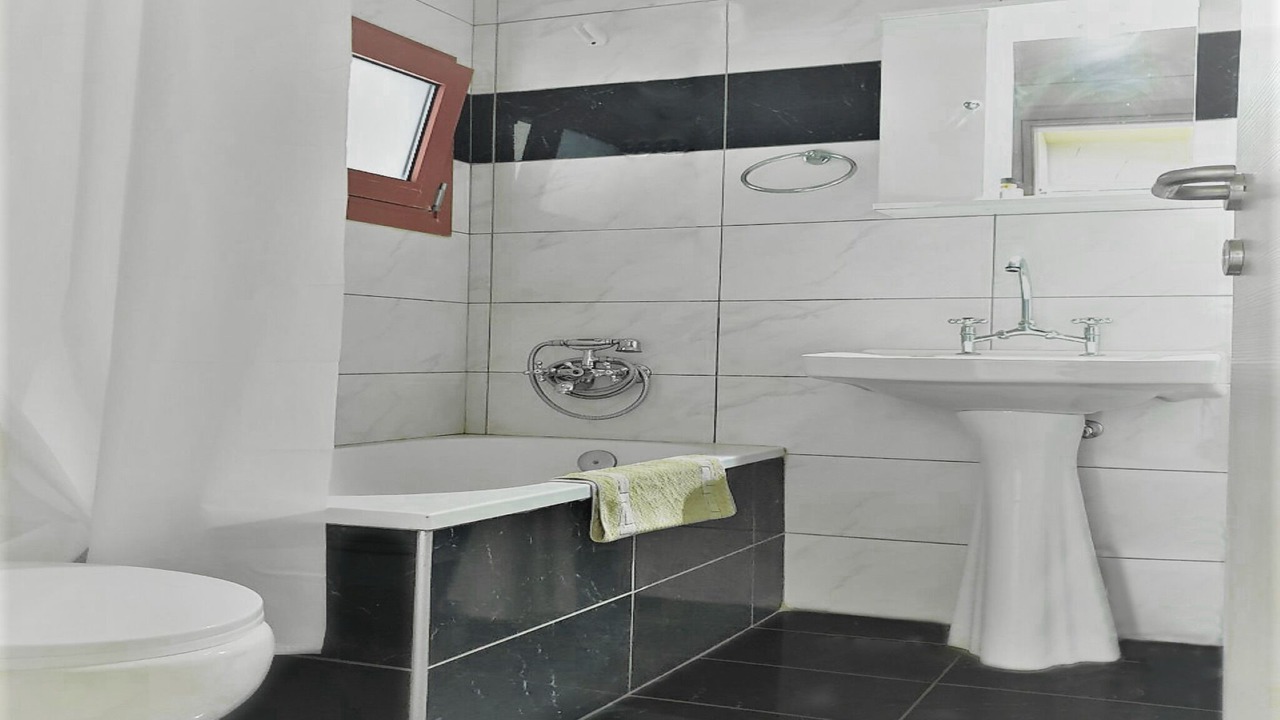 Photo of Bathroom in Piskopiano
