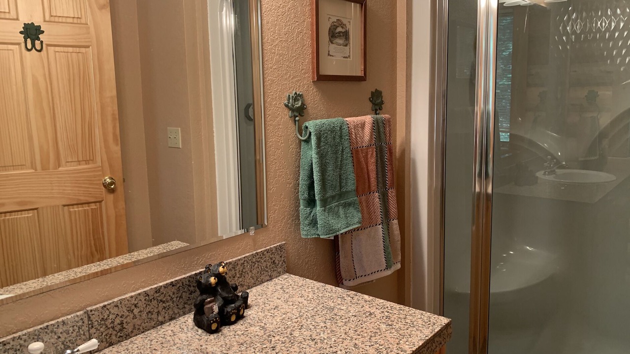 Photo of Bathroom in Silver Gate