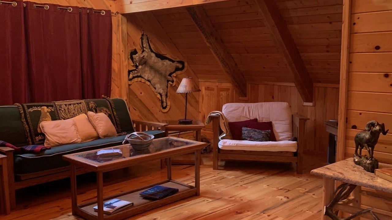 Photo of Livingroom in Silver Gate