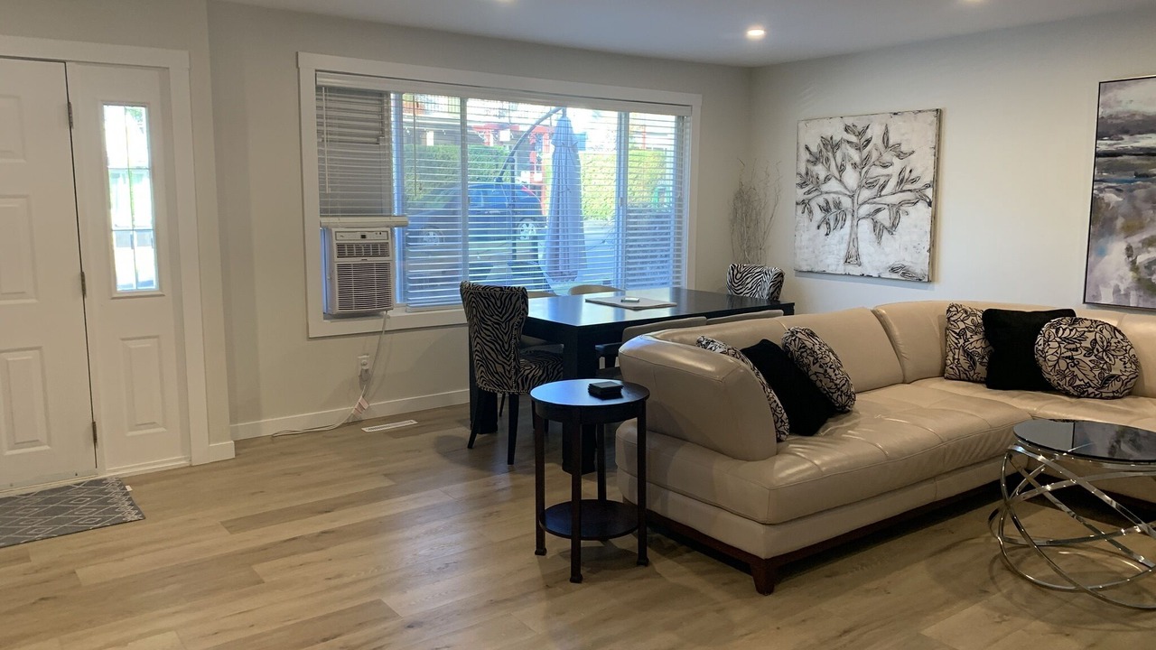 Photo of Livingroom in Cultus Lake