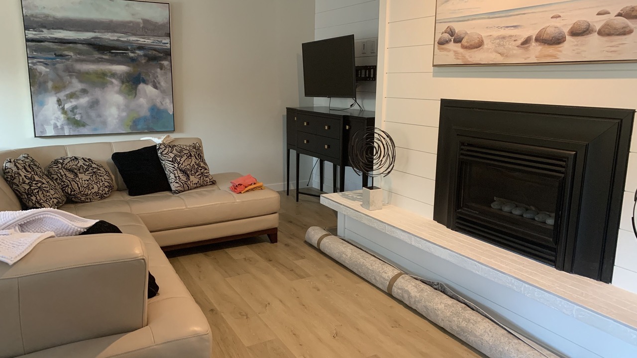 Photo of Livingroom in Cultus Lake