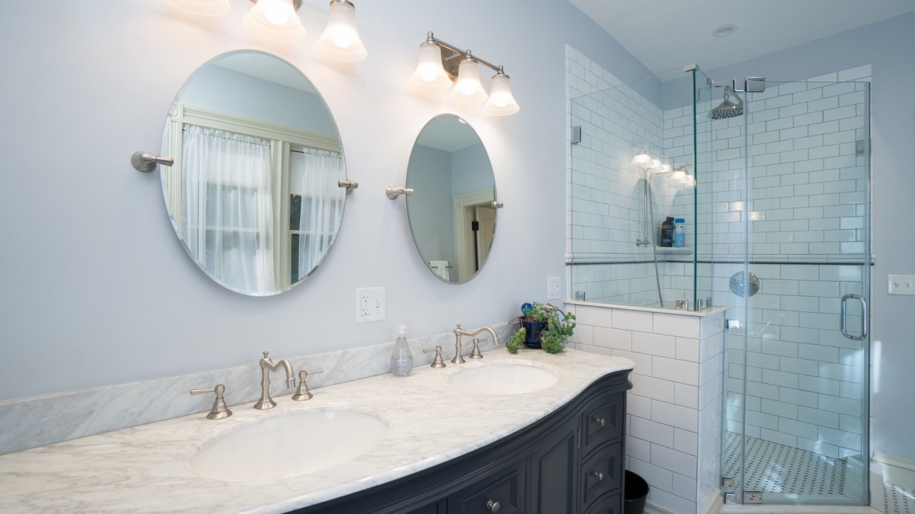 Photo of Bathroom in College Hill