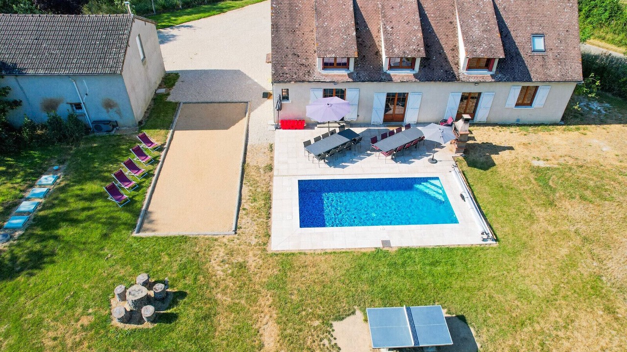 Photo of Outdoor in Champcevrais
