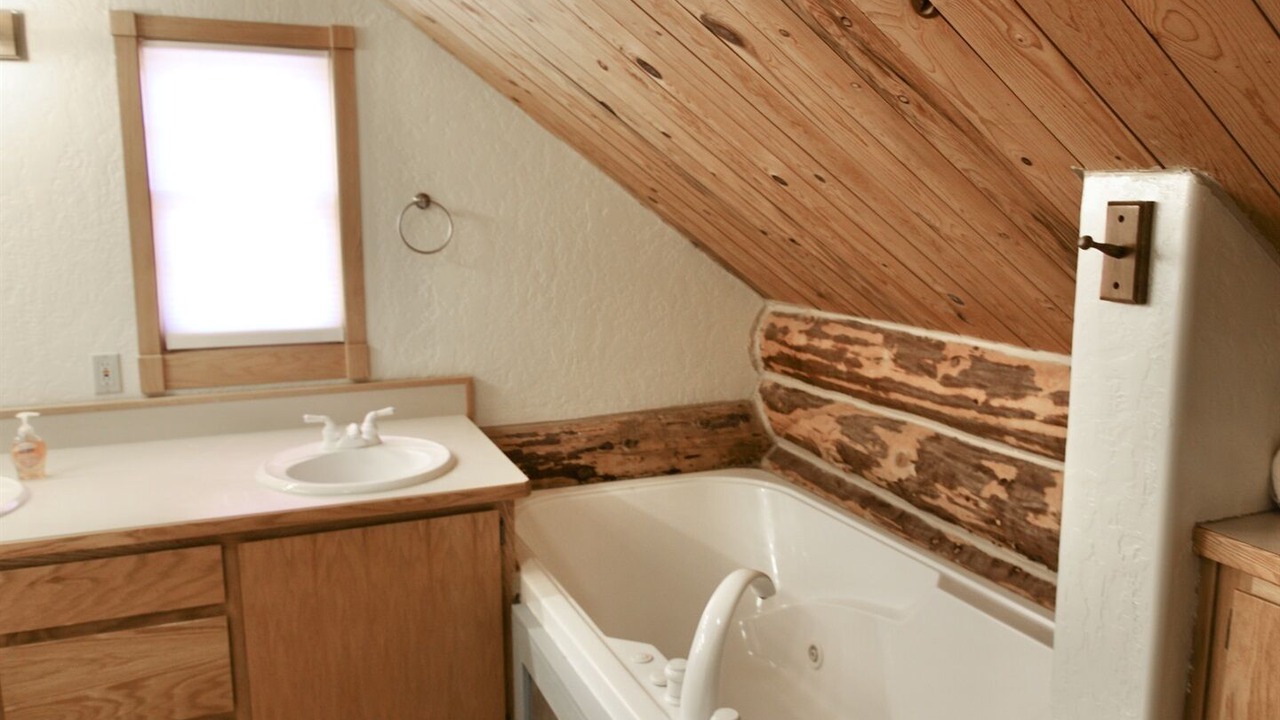 Photo of Bathroom in Blanding