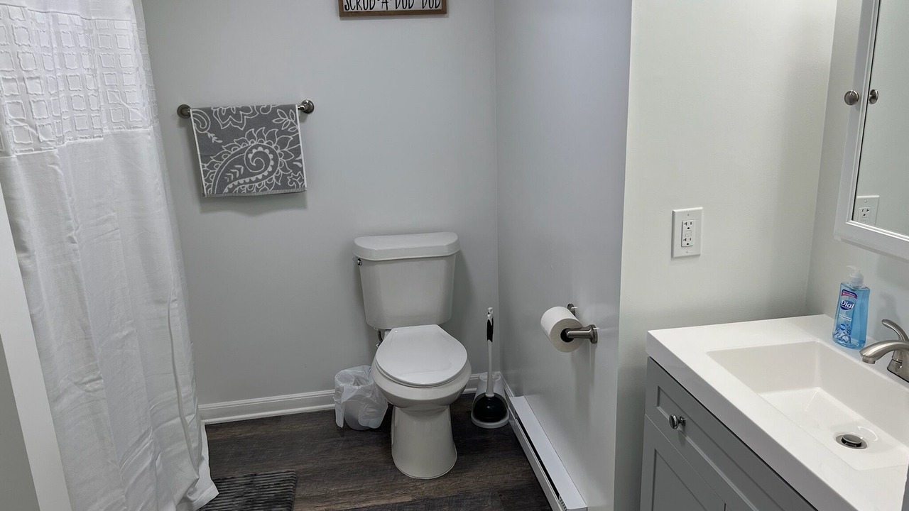 Photo of Bathroom in Holly