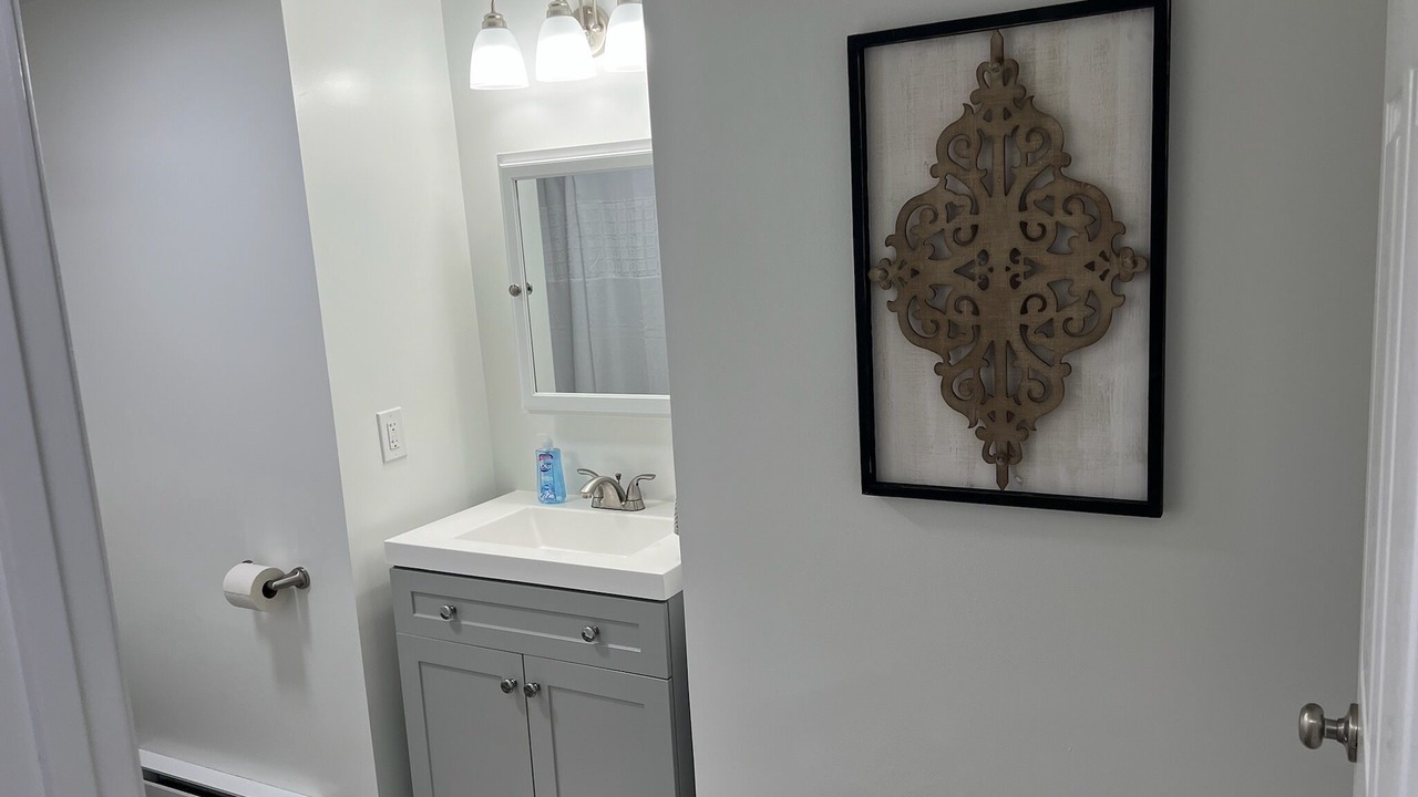 Photo of Bathroom in Holly