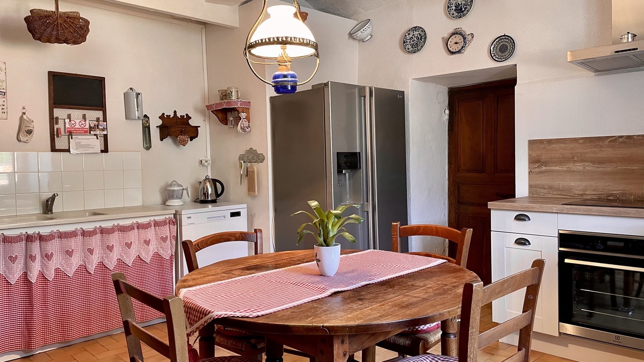 Photo of Kitchen in Vesseaux