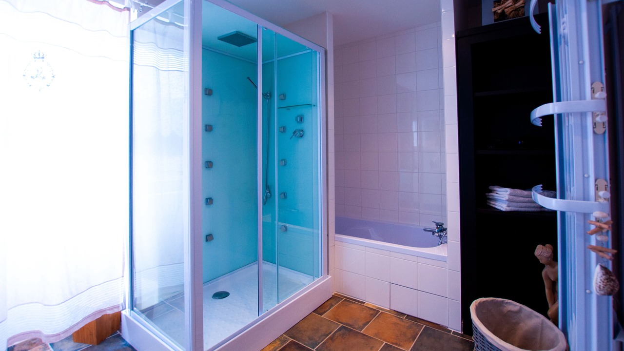 Photo of Bathroom in Vesseaux