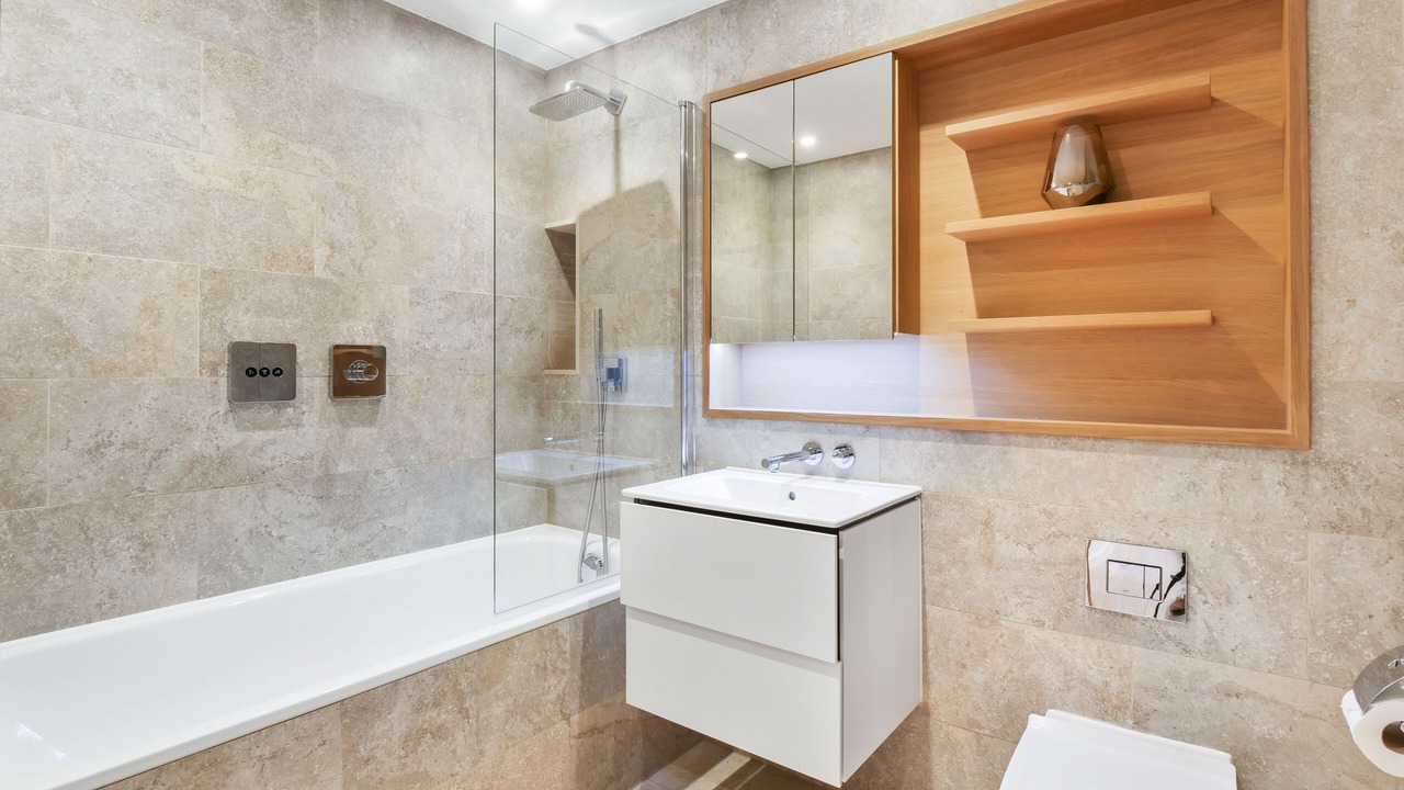 Photo of Bathroom in Cathedrals