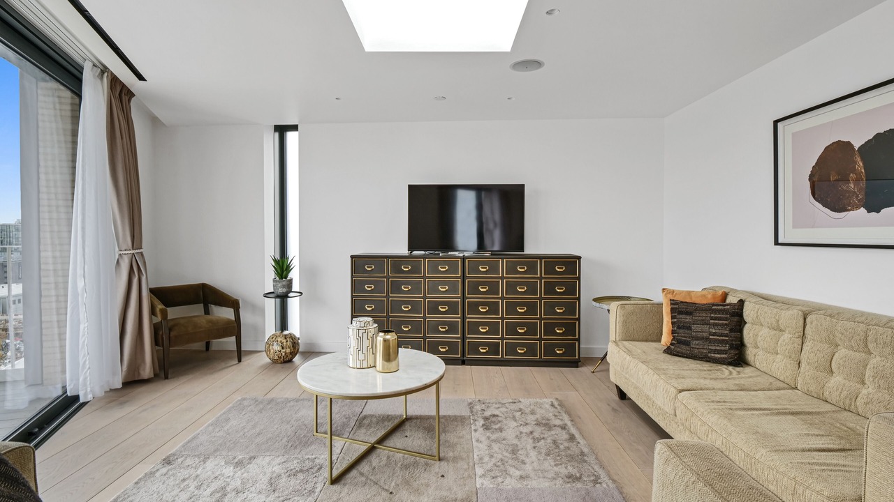 Photo of Livingroom in Cathedrals