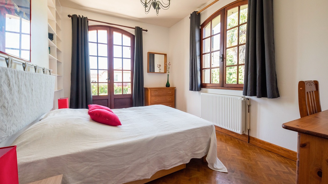 Photo of Bedroom in Haimps