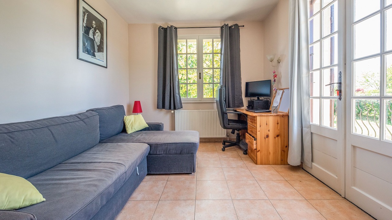 Photo of Livingroom in Haimps