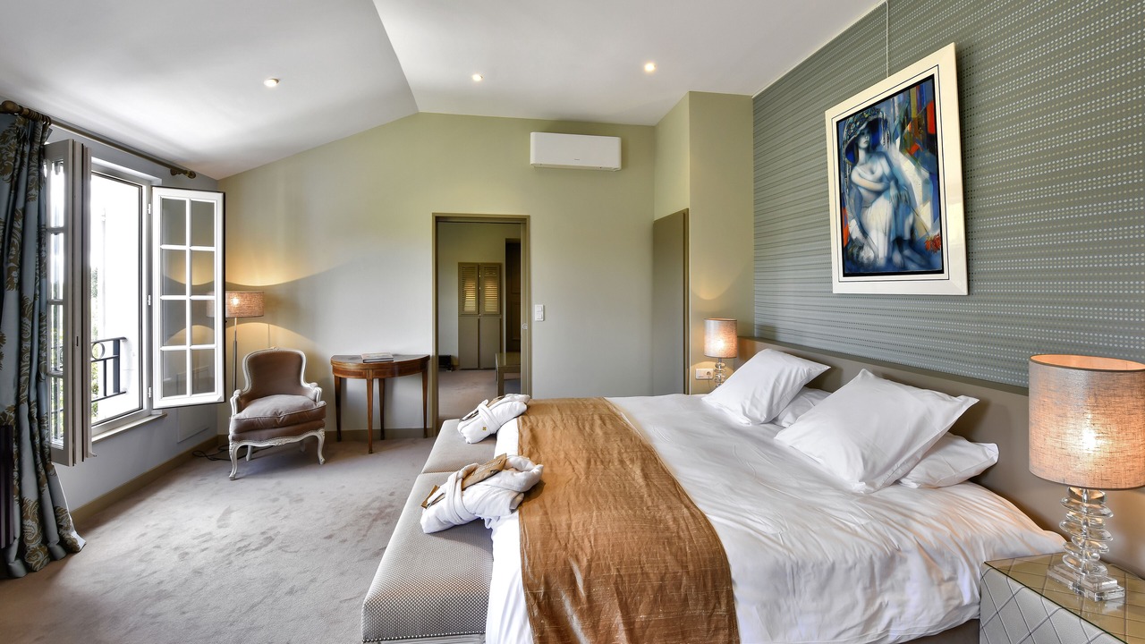 Photo of Bedroom in Saint-Sulpice-de-Cognac