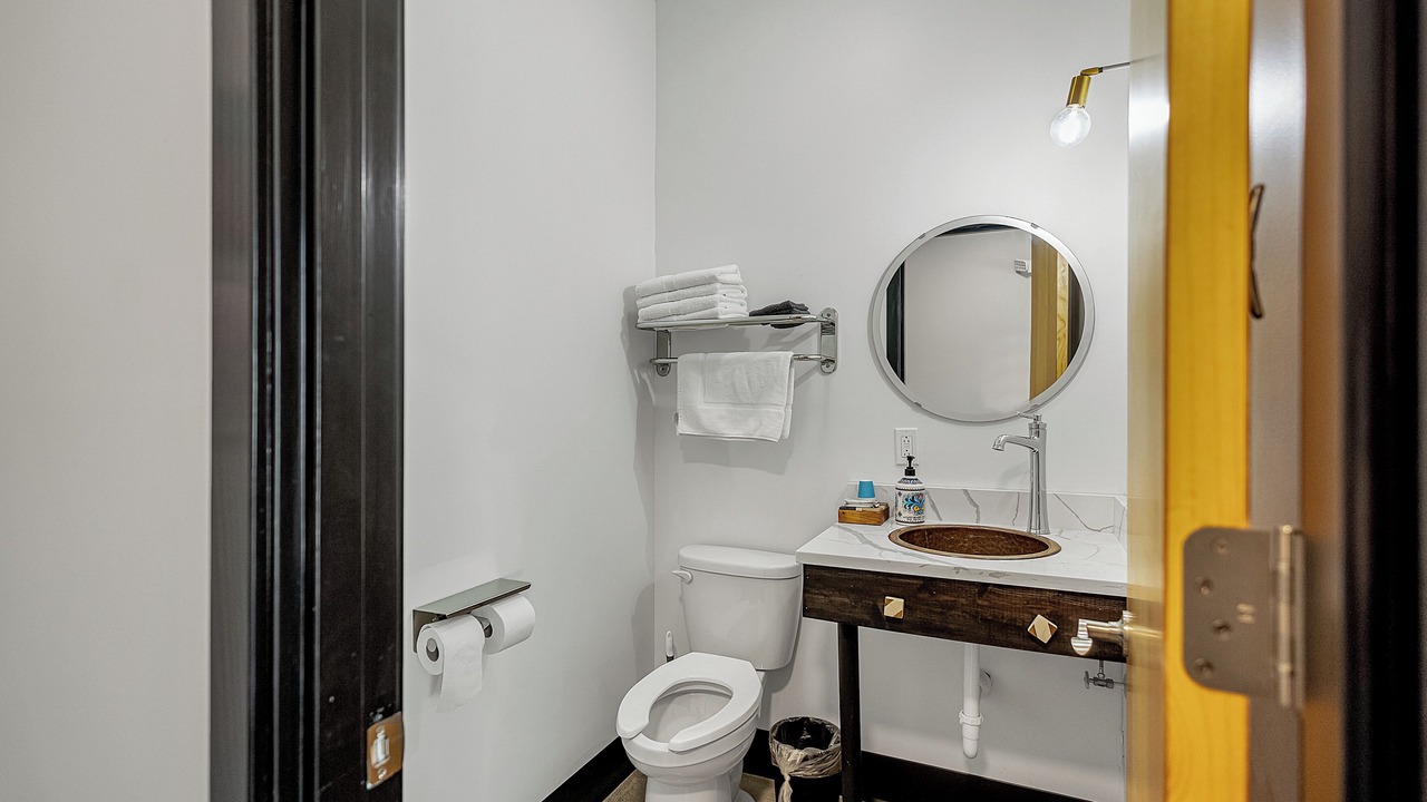 Photo of Bedroom in Pacific