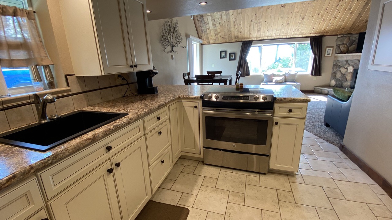 Photo of Kitchen in Loon Lake