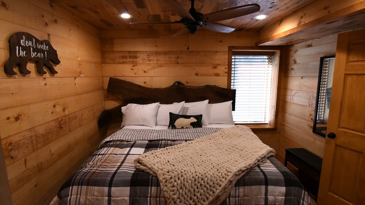 Photo of Bedroom in Nixa